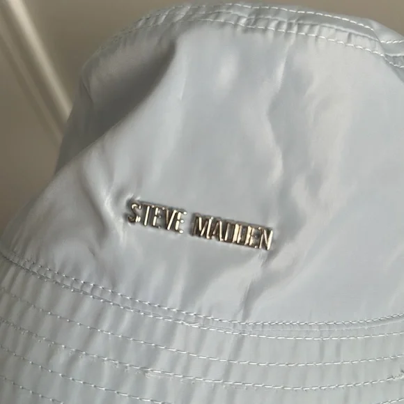 Steve Madden bucket hat - Picture 2 of 2